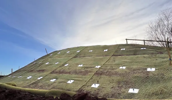 Slope Stabilisation - Earth Bunds - Cuttings.png