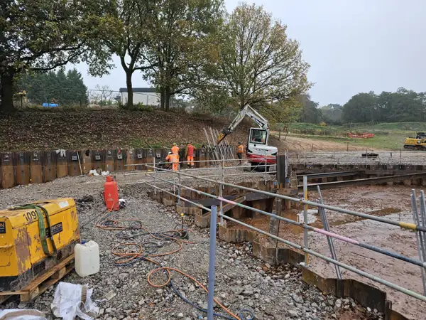 Vulcan Anchor - Sheet Piling, Macclesfield - TH (5).jpeg